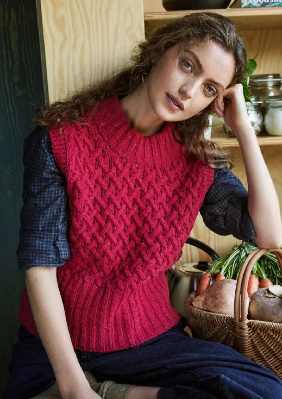 IrelandsEye Trellis Cropped Vest - Bramble Berry