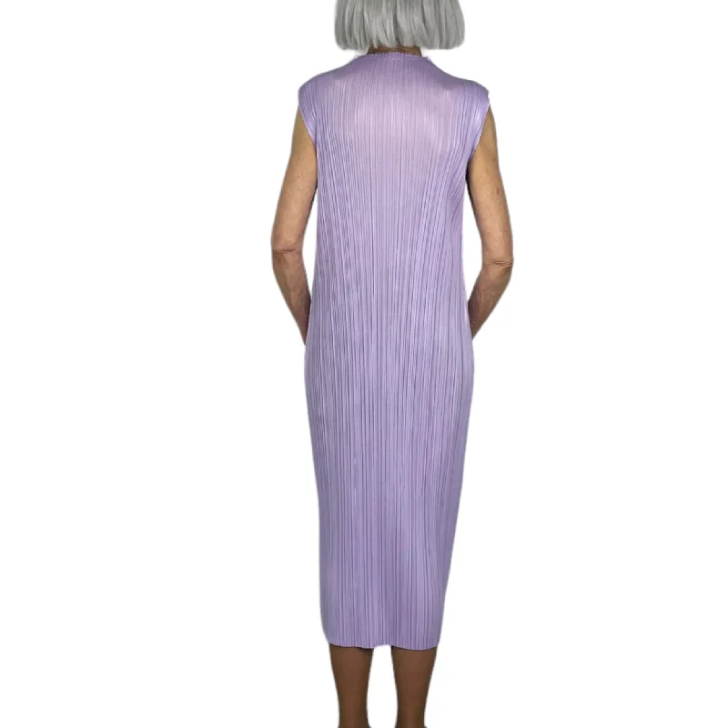 MONTHLY COLORS: APRIL LONG DRESS