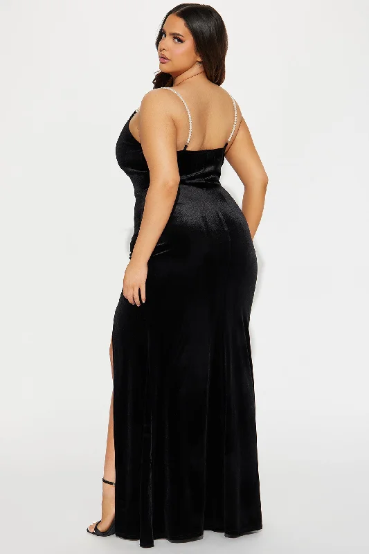 Pearly Nights Velvet Maxi Dress - Black