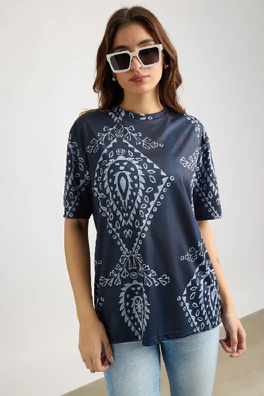 Printed Women's T-Shirt - Warli Welt Pockets Slit Pockets