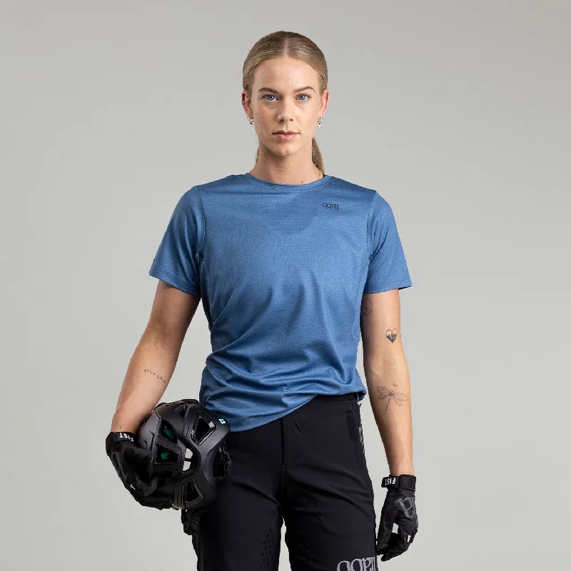 Traverse Jersey - Women's Thin T-Shirt Open Front Quick Dry