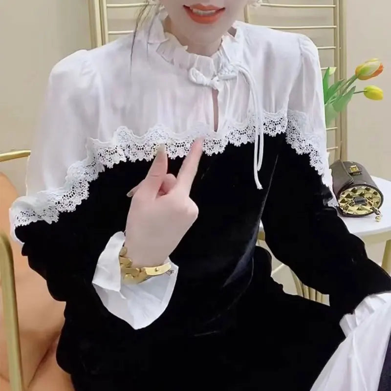 French Style Vintage Lace Patchwork Shirt Autumn Winter Stand Collar Female Clothing Stylish Chinese Disc Buckle Velvet Blouse scoop neck tank