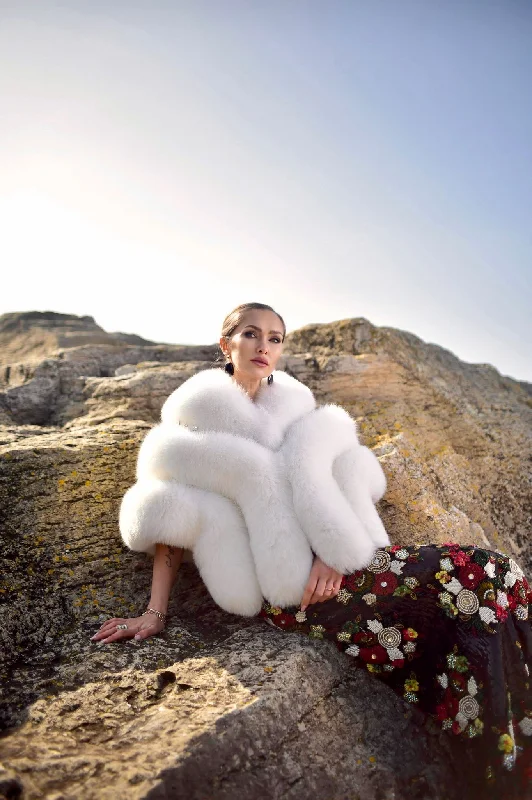 Swarovski Design White Fox Fur Shawl Lightweight Travel Coat