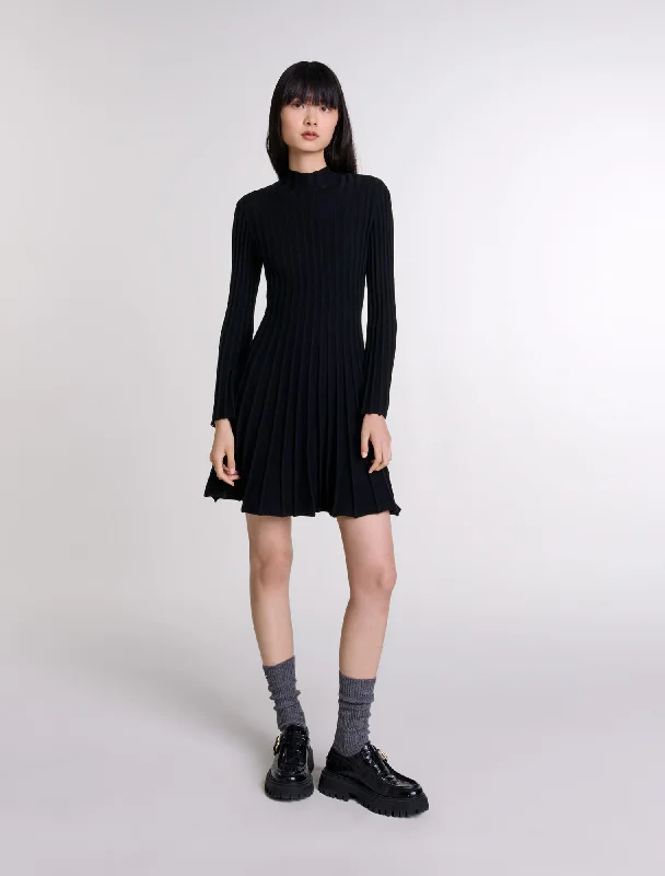 Short knit dress